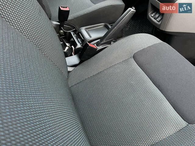 Сірий Ніссан e-NV200, об'ємом двигуна 0 л та пробігом 108 тис. км за 13999 $, фото 37 на Automoto.ua