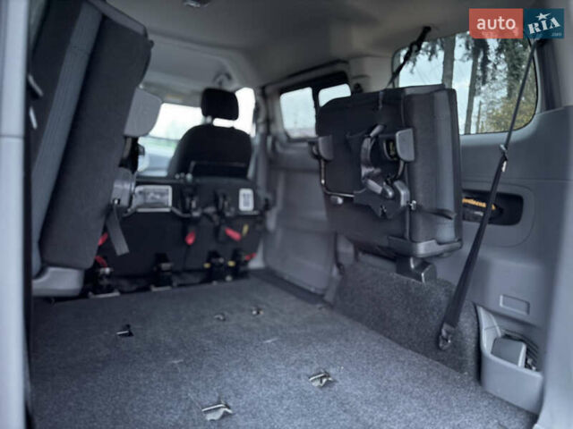 Серый Ниссан e-NV200, объемом двигателя 0 л и пробегом 128 тыс. км за 15777 $, фото 20 на Automoto.ua