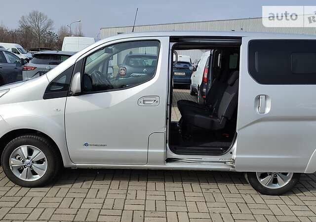 Серый Ниссан e-NV200, объемом двигателя 0 л и пробегом 12 тыс. км за 27500 $, фото 9 на Automoto.ua