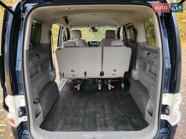 Синий Ниссан e-NV200, объемом двигателя 0 л и пробегом 122 тыс. км за 10400 $, фото 13 на Automoto.ua