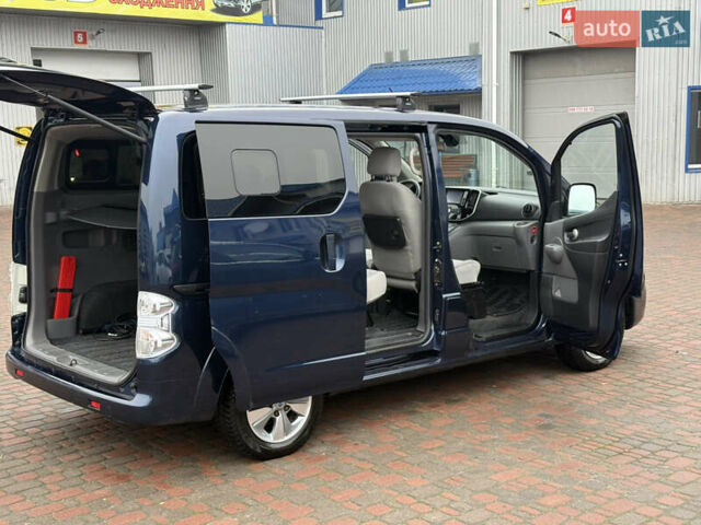 Синий Ниссан e-NV200, объемом двигателя 0 л и пробегом 115 тыс. км за 11000 $, фото 15 на Automoto.ua