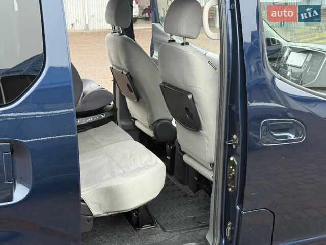 Синий Ниссан e-NV200, объемом двигателя 0 л и пробегом 115 тыс. км за 11000 $, фото 13 на Automoto.ua