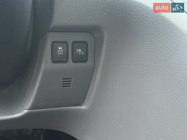 Синий Ниссан e-NV200, объемом двигателя 0 л и пробегом 115 тыс. км за 11000 $, фото 51 на Automoto.ua