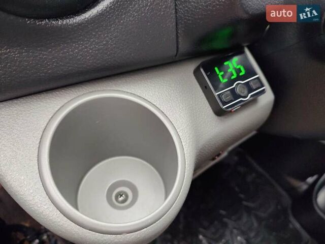 Синий Ниссан e-NV200, объемом двигателя 0 л и пробегом 122 тыс. км за 10400 $, фото 16 на Automoto.ua