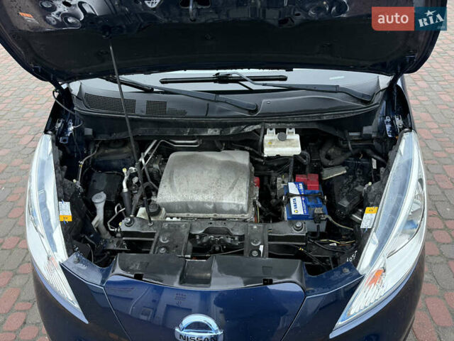 Синий Ниссан e-NV200, объемом двигателя 0 л и пробегом 115 тыс. км за 11000 $, фото 61 на Automoto.ua