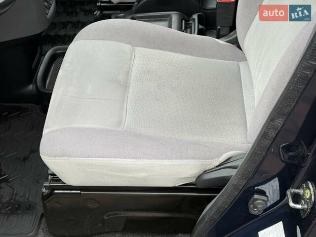 Синий Ниссан e-NV200, объемом двигателя 0 л и пробегом 115 тыс. км за 11000 $, фото 29 на Automoto.ua