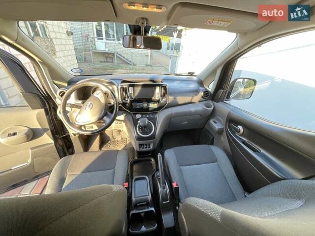 Синий Ниссан e-NV200, объемом двигателя 0 л и пробегом 109 тыс. км за 13200 $, фото 4 на Automoto.ua