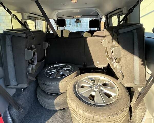 Синий Ниссан e-NV200, объемом двигателя 0 л и пробегом 109 тыс. км за 13200 $, фото 11 на Automoto.ua