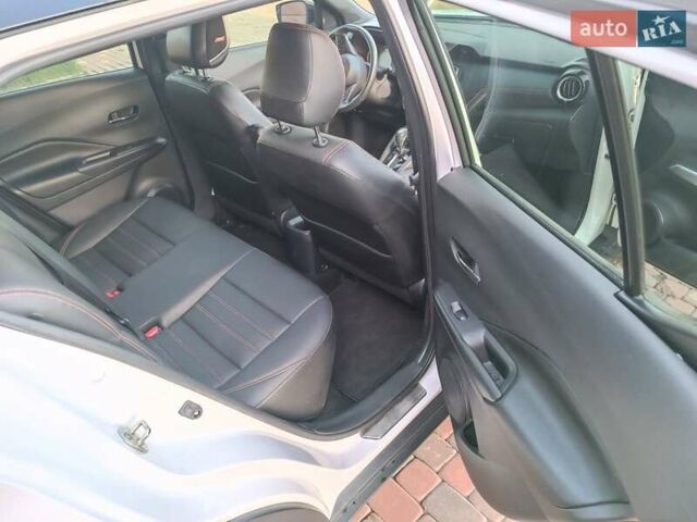 Белый Ниссан Kicks, объемом двигателя 1.6 л и пробегом 76 тыс. км за 14500 $, фото 14 на Automoto.ua