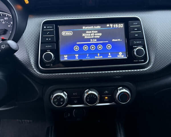 Белый Ниссан Kicks, объемом двигателя 1.6 л и пробегом 90 тыс. км за 13700 $, фото 6 на Automoto.ua