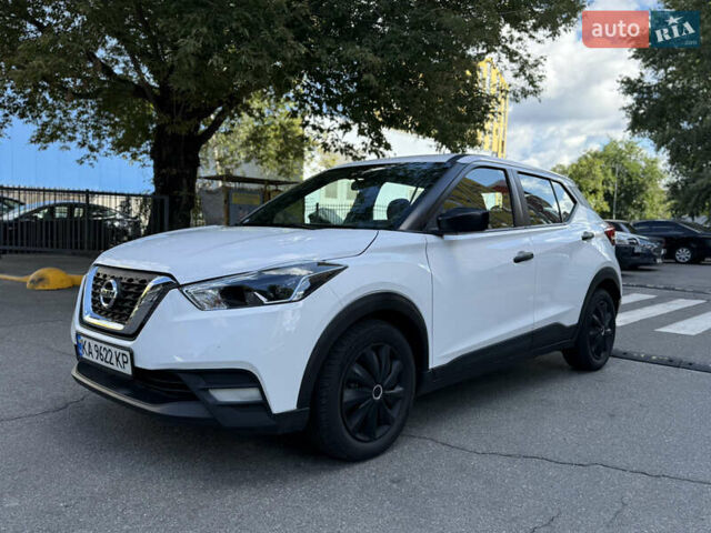 Белый Ниссан Kicks, объемом двигателя 1.6 л и пробегом 112 тыс. км за 12999 $, фото 2 на Automoto.ua