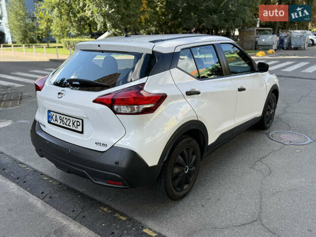 Белый Ниссан Kicks, объемом двигателя 1.6 л и пробегом 112 тыс. км за 12999 $, фото 6 на Automoto.ua