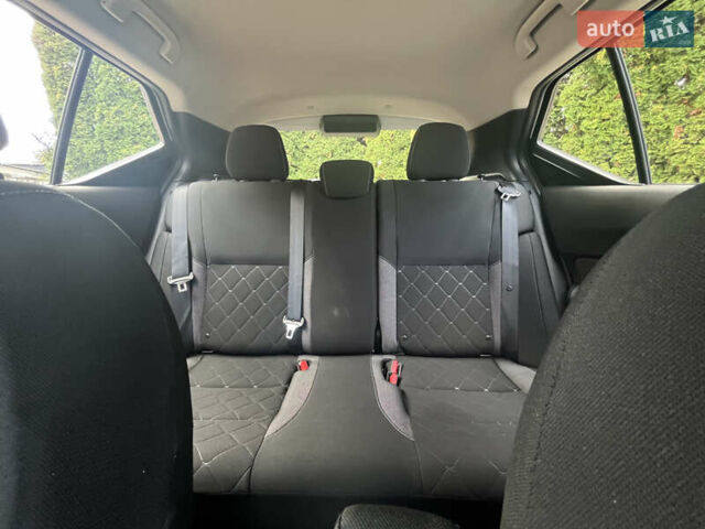 Белый Ниссан Kicks, объемом двигателя 1.6 л и пробегом 32 тыс. км за 14900 $, фото 20 на Automoto.ua