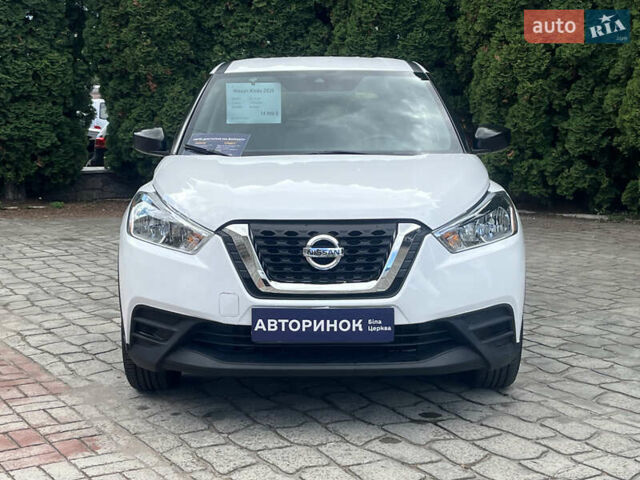 Белый Ниссан Kicks, объемом двигателя 1.6 л и пробегом 32 тыс. км за 14900 $, фото 9 на Automoto.ua