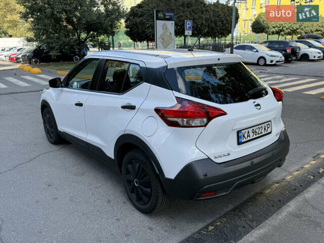 Белый Ниссан Kicks, объемом двигателя 1.6 л и пробегом 112 тыс. км за 12999 $, фото 7 на Automoto.ua