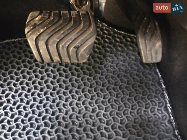 Білий Ніссан Kicks, об'ємом двигуна 1.6 л та пробігом 88 тис. км за 16500 $, фото 37 на Automoto.ua