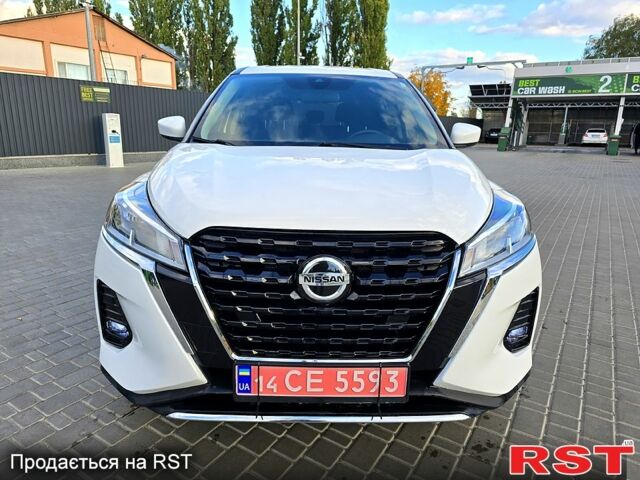 Белый Ниссан Kicks, объемом двигателя 1.6 л и пробегом 77 тыс. км за 15999 $, фото 1 на Automoto.ua