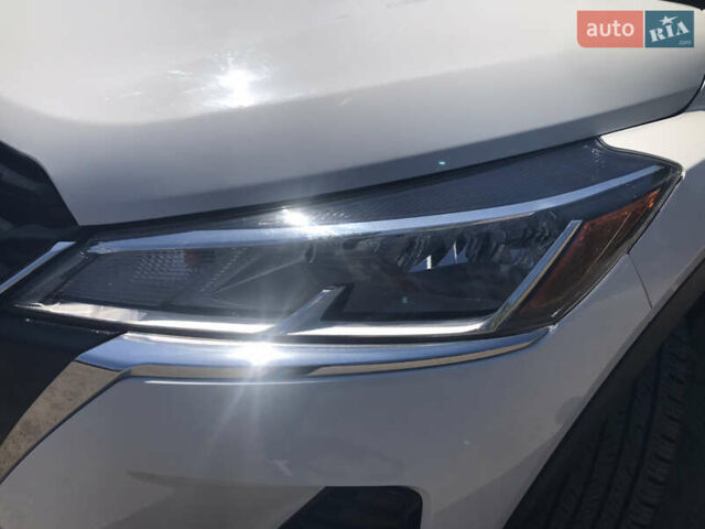 Білий Ніссан Kicks, об'ємом двигуна 1.6 л та пробігом 88 тис. км за 16500 $, фото 12 на Automoto.ua