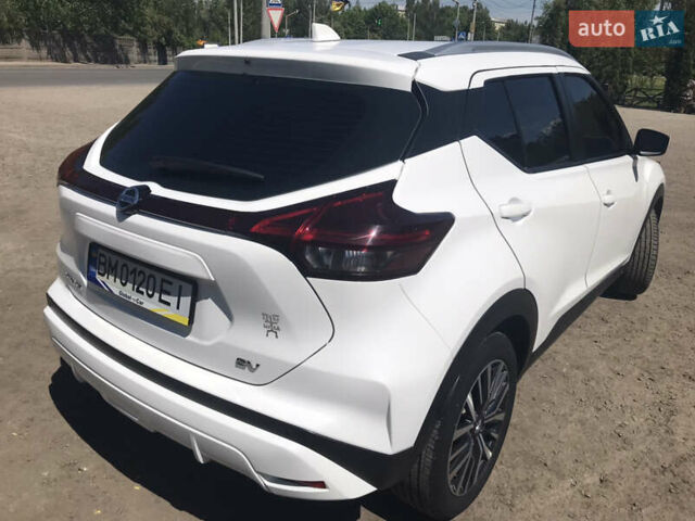 Білий Ніссан Kicks, об'ємом двигуна 1.6 л та пробігом 88 тис. км за 16500 $, фото 8 на Automoto.ua