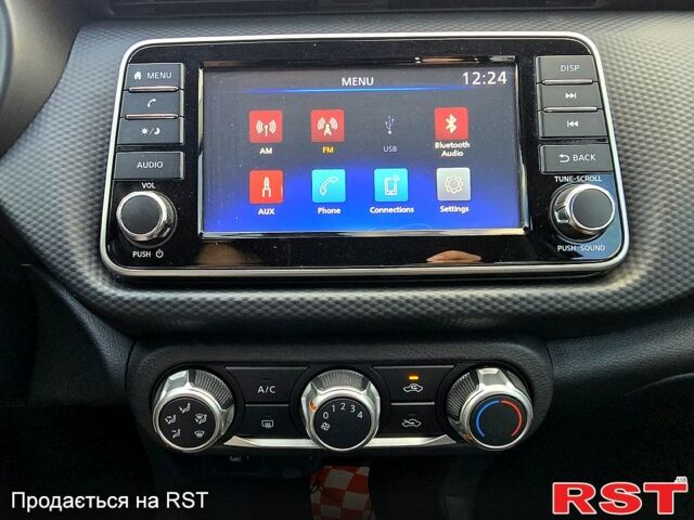 Белый Ниссан Kicks, объемом двигателя 1.6 л и пробегом 77 тыс. км за 15999 $, фото 6 на Automoto.ua