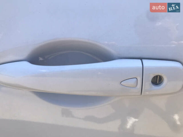 Білий Ніссан Kicks, об'ємом двигуна 1.6 л та пробігом 88 тис. км за 16500 $, фото 16 на Automoto.ua