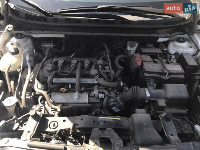 Білий Ніссан Kicks, об'ємом двигуна 1.6 л та пробігом 88 тис. км за 16500 $, фото 27 на Automoto.ua