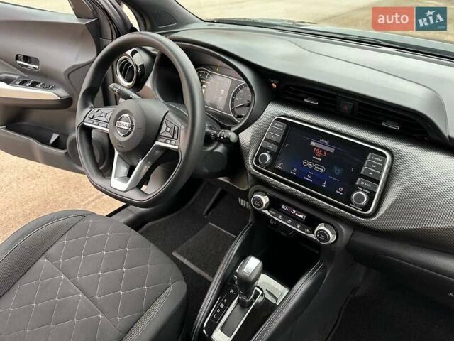 Чорний Ніссан Kicks, об'ємом двигуна 1.6 л та пробігом 117 тис. км за 13500 $, фото 23 на Automoto.ua