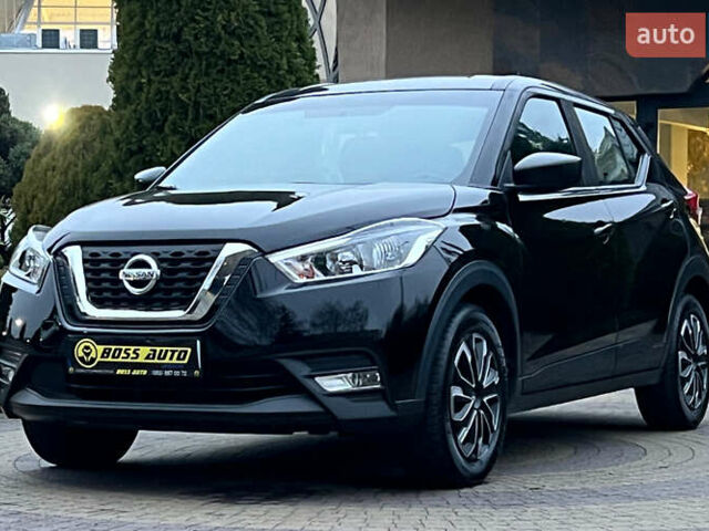 Черный Ниссан Kicks, объемом двигателя 1.6 л и пробегом 96 тыс. км за 13850 $, фото 2 на Automoto.ua