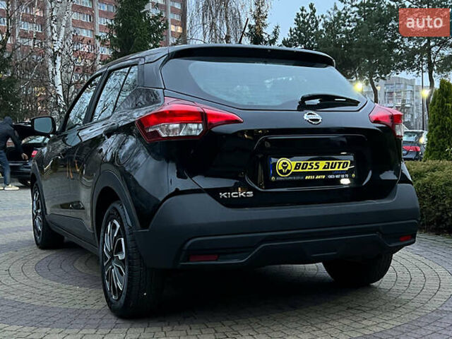 Черный Ниссан Kicks, объемом двигателя 1.6 л и пробегом 96 тыс. км за 13850 $, фото 4 на Automoto.ua