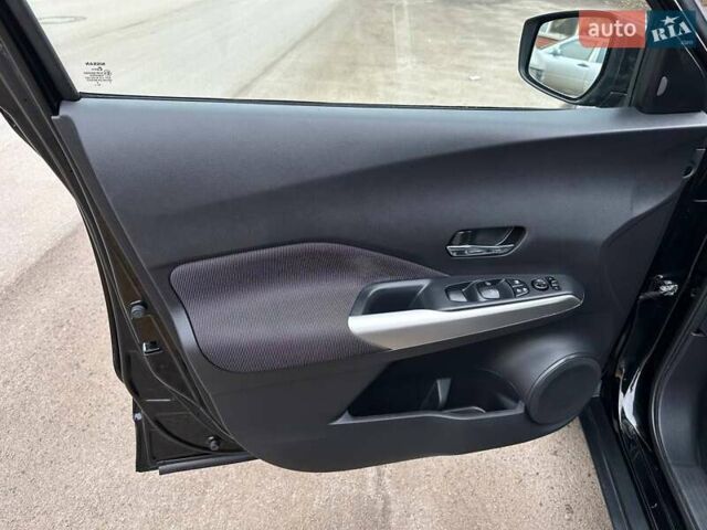 Чорний Ніссан Kicks, об'ємом двигуна 1.6 л та пробігом 117 тис. км за 13500 $, фото 15 на Automoto.ua