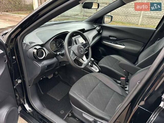 Чорний Ніссан Kicks, об'ємом двигуна 1.6 л та пробігом 117 тис. км за 13500 $, фото 10 на Automoto.ua