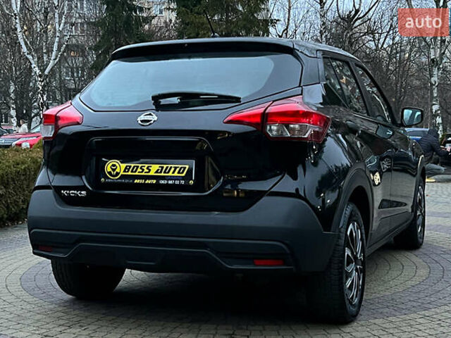 Черный Ниссан Kicks, объемом двигателя 1.6 л и пробегом 96 тыс. км за 13850 $, фото 6 на Automoto.ua