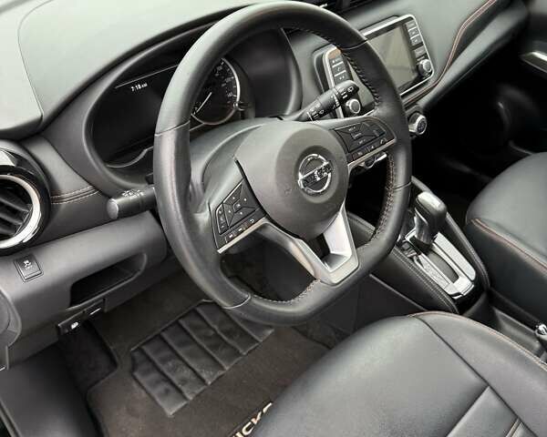 Чорний Ніссан Kicks, об'ємом двигуна 1.6 л та пробігом 107 тис. км за 15200 $, фото 28 на Automoto.ua