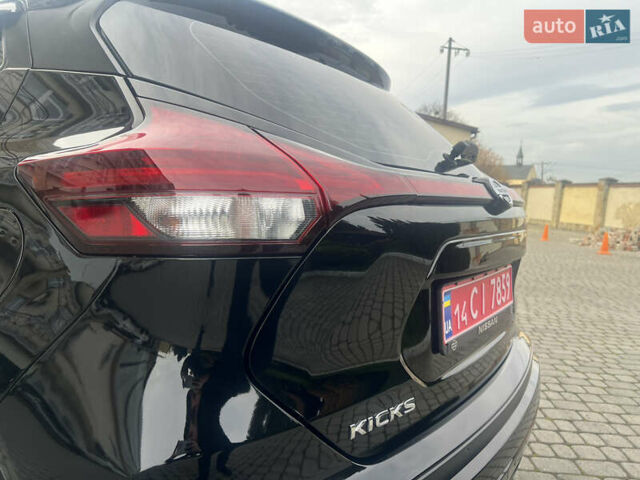 Черный Ниссан Kicks, объемом двигателя 1.6 л и пробегом 28 тыс. км за 14700 $, фото 23 на Automoto.ua