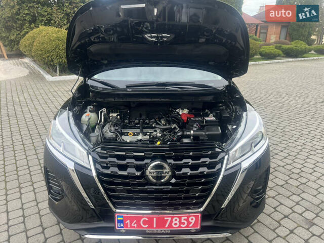Черный Ниссан Kicks, объемом двигателя 1.6 л и пробегом 28 тыс. км за 14700 $, фото 44 на Automoto.ua