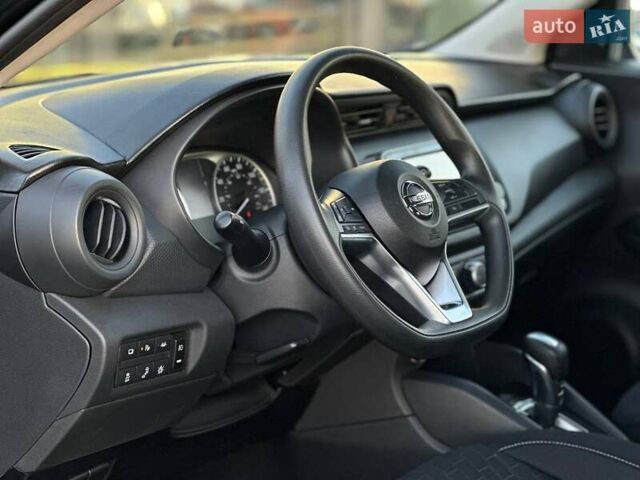 Черный Ниссан Kicks, объемом двигателя 1.6 л и пробегом 24 тыс. км за 15990 $, фото 11 на Automoto.ua