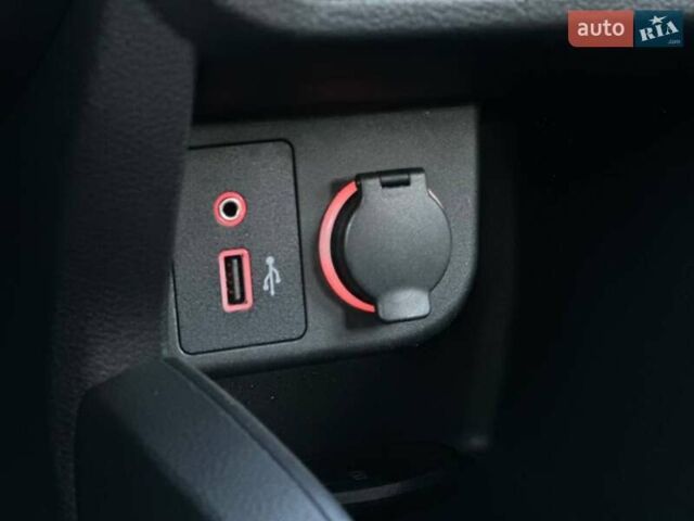 Черный Ниссан Kicks, объемом двигателя 1.6 л и пробегом 24 тыс. км за 15990 $, фото 24 на Automoto.ua