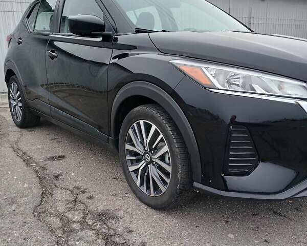 Чорний Ніссан Kicks, об'ємом двигуна 1.6 л та пробігом 95 тис. км за 17111 $, фото 1 на Automoto.ua