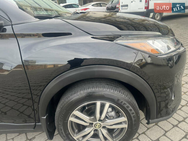 Черный Ниссан Kicks, объемом двигателя 1.6 л и пробегом 28 тыс. км за 14700 $, фото 20 на Automoto.ua