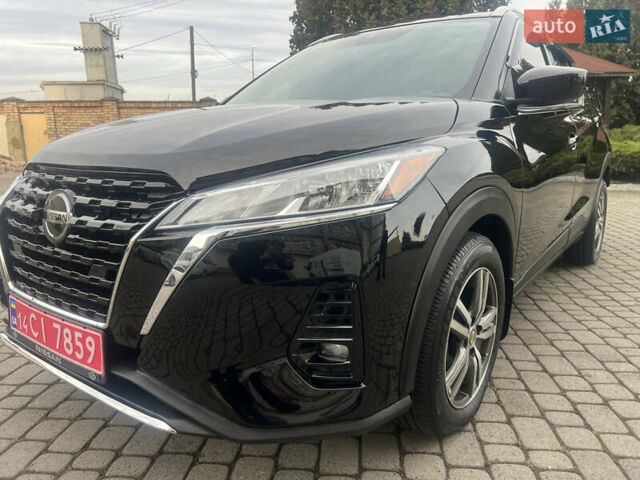Черный Ниссан Kicks, объемом двигателя 1.6 л и пробегом 28 тыс. км за 14700 $, фото 9 на Automoto.ua