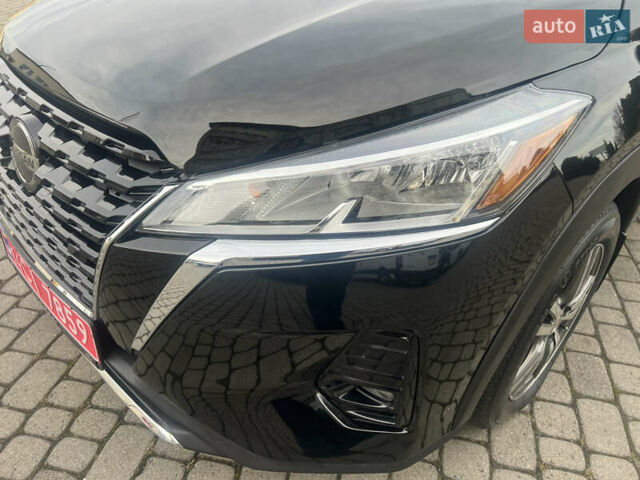 Черный Ниссан Kicks, объемом двигателя 1.6 л и пробегом 28 тыс. км за 14700 $, фото 22 на Automoto.ua