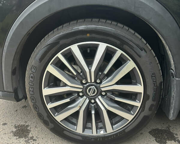 Черный Ниссан Kicks, объемом двигателя 1.6 л и пробегом 156 тыс. км за 15300 $, фото 3 на Automoto.ua