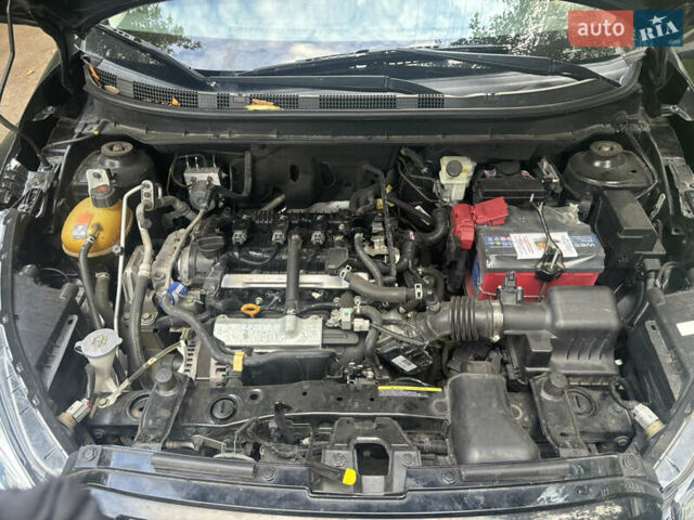 Черный Ниссан Kicks, объемом двигателя 1.6 л и пробегом 156 тыс. км за 15300 $, фото 18 на Automoto.ua