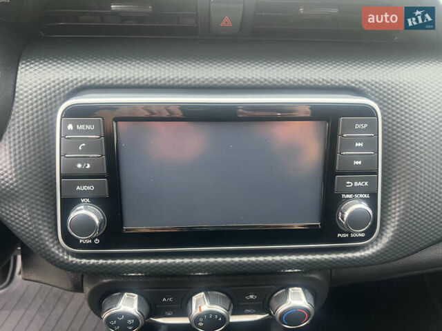 Черный Ниссан Kicks, объемом двигателя 1.6 л и пробегом 28 тыс. км за 14700 $, фото 39 на Automoto.ua