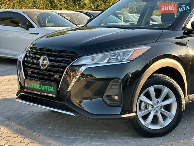Черный Ниссан Kicks, объемом двигателя 1.6 л и пробегом 24 тыс. км за 15990 $, фото 1 на Automoto.ua