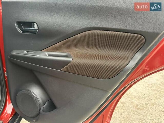 Червоний Ніссан Kicks, об'ємом двигуна 1.6 л та пробігом 118 тис. км за 14740 $, фото 21 на Automoto.ua