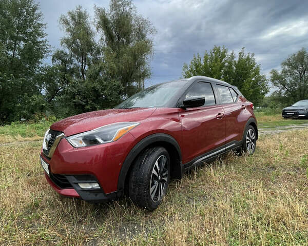 Красный Ниссан Kicks, объемом двигателя 1.6 л и пробегом 51 тыс. км за 16500 $, фото 1 на Automoto.ua
