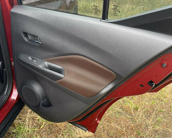 Красный Ниссан Kicks, объемом двигателя 1.6 л и пробегом 51 тыс. км за 16500 $, фото 23 на Automoto.ua