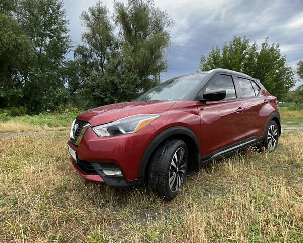 Красный Ниссан Kicks, объемом двигателя 1.6 л и пробегом 51 тыс. км за 16500 $, фото 2 на Automoto.ua