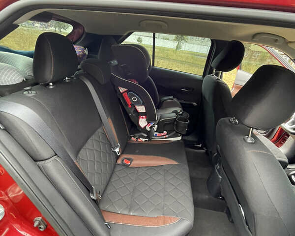 Красный Ниссан Kicks, объемом двигателя 1.6 л и пробегом 51 тыс. км за 16500 $, фото 25 на Automoto.ua